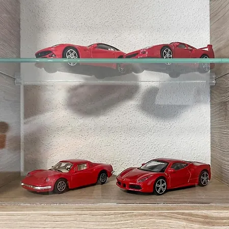 Double Red Cars Museum Hotel 3*