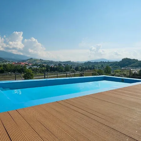 Double Red Cars Museum 3* Брезно