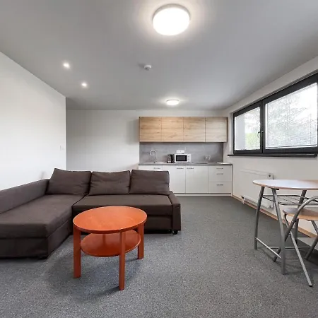 Hotel Double Red Cars Museum 3*