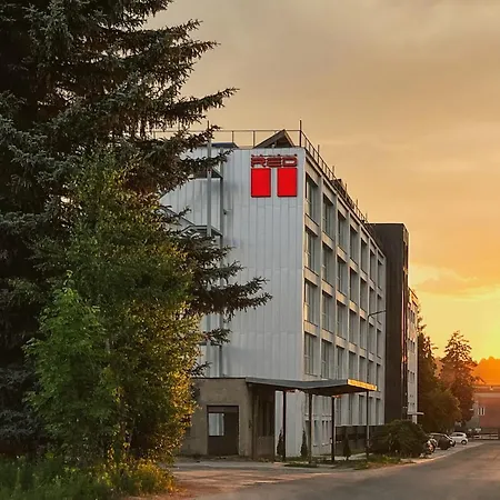 Double Red Cars Museum 3* Брезно