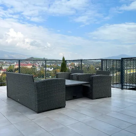 Double Red Cars Museum Отель