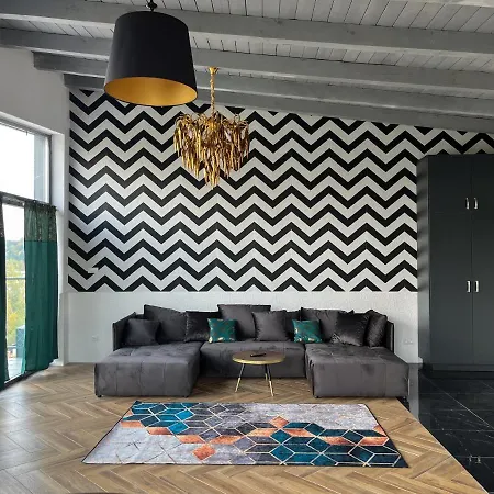 Hotel Double Red Cars Museum