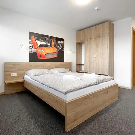 Double Red Cars Museum 3*