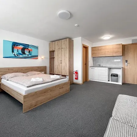 Hotel Double Red Cars Museum 3*