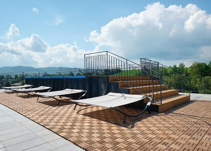 Szálloda Double Red Cars Museum 3*